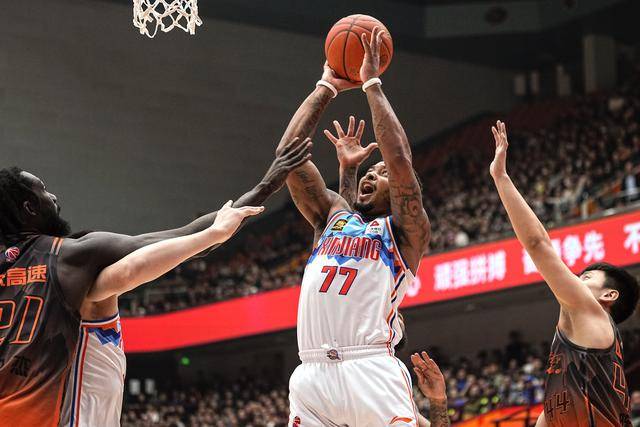3月26日CBA赛况：山东高速116 - 79大破新疆伊力特队，CBA第45轮：山东高速火力全开，新疆伊力特主场落败