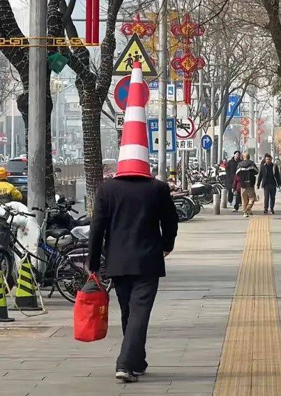 4. 今日搞笑大赏，段子哥带你嗨！
