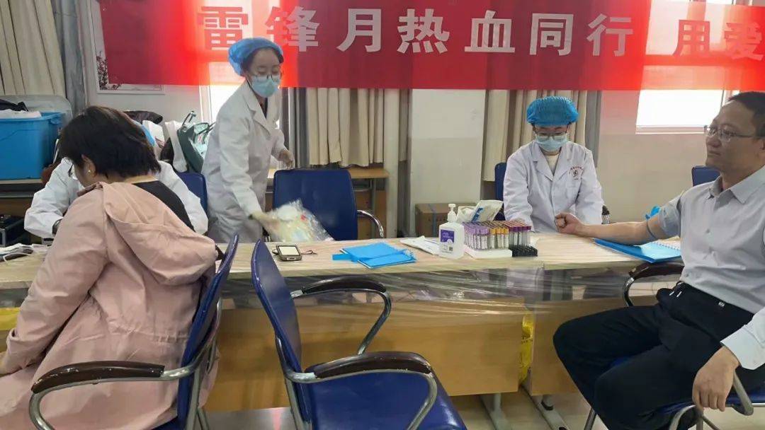 2. 3月东胜热血涌动：无偿献血，为生命续航，3. 东胜区卫健委携手血站组织献血，邀您共筑生命防线