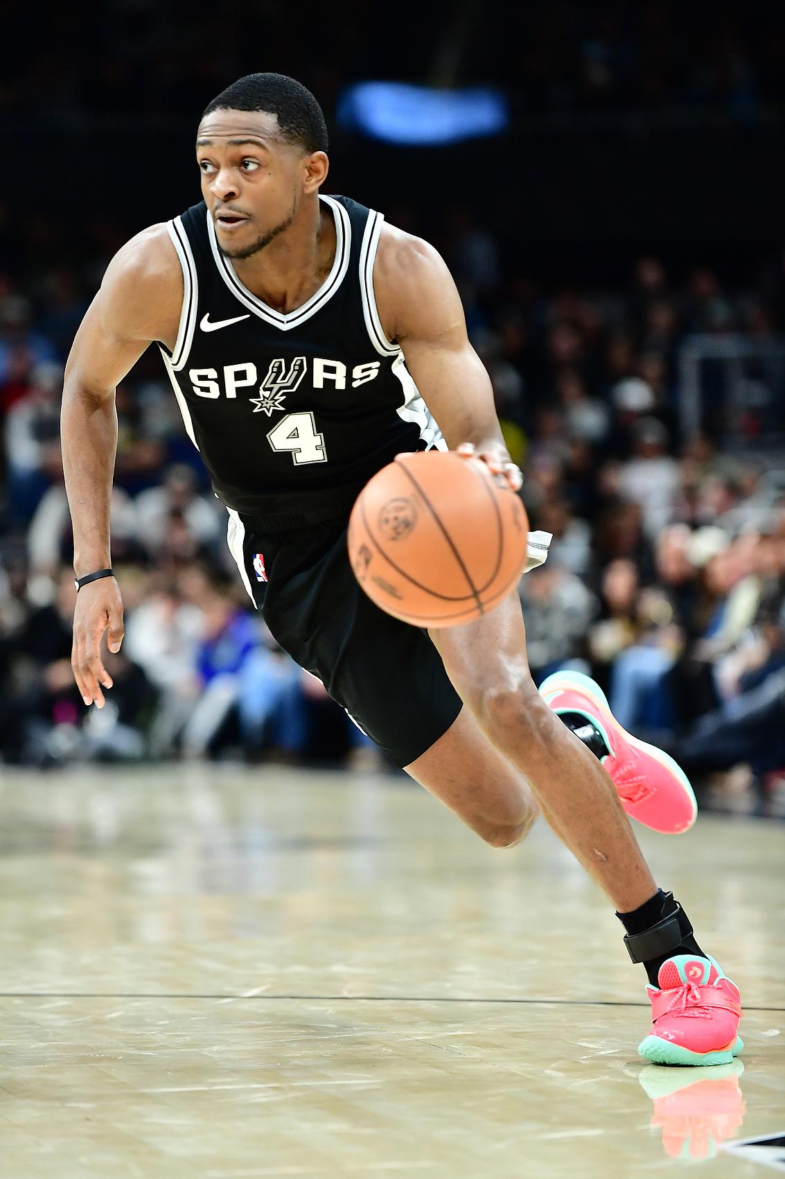 惊！快船输球哈登失误创新高，赛季失误排行榜出炉，NBA常规赛：快船落败，哈登失误飙升，一探赛季失误球员TOP榜