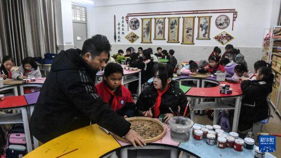 广西三江小学：非遗点亮少儿课余时光