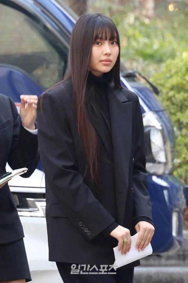 韩娱圈风暴：NewJeans和ADOR的“解约”风波，深度解析NewJeans与ADOR的专属合约纠葛
