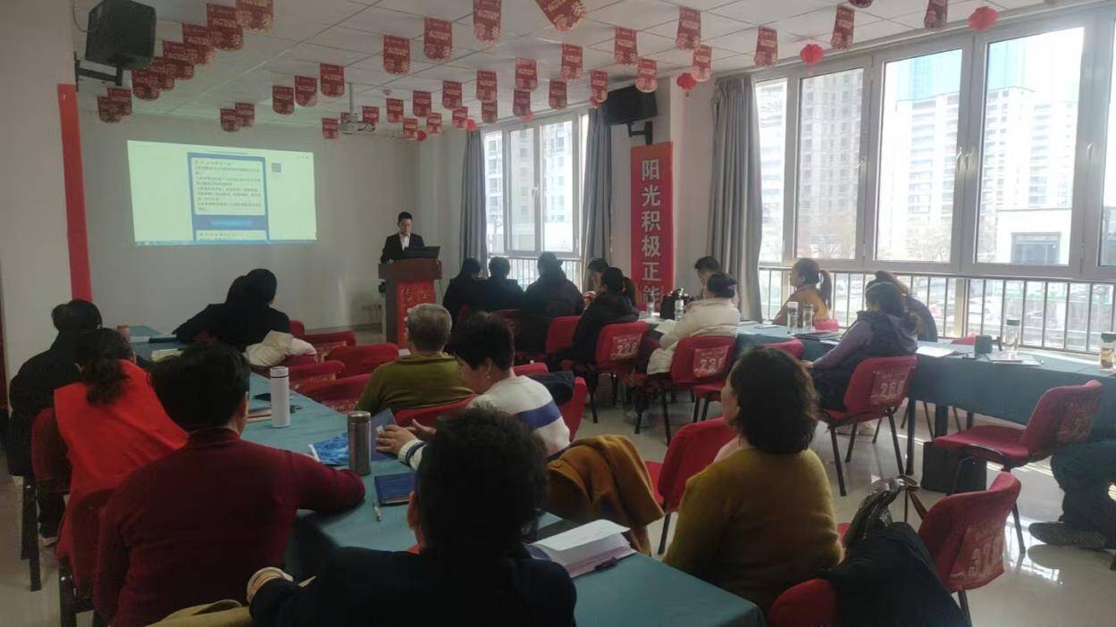 瑞众保险德州中支：以专题学习迎接“3·15”，守护金融安全，“3·15”临近，瑞众保险德州中支各四级机构开展金融安全专题学习