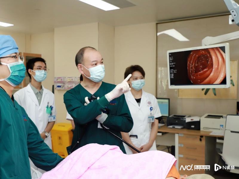 南方医院专家：胃肠镜体检入医保迫在眉睫 胃肠镜体检医保不覆盖？政协委员发声