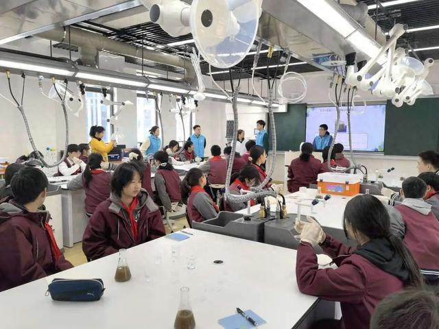 上海城投水务科普活动：为青少年播下护水创新种子，校园科普活动：让青少年感受净水科技魅力