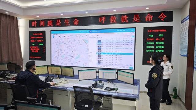 玉溪55辆5G救护车投入使用，院前院内协同救治再升级，玉溪5G救护车启用：“上车即入院”，急救迈入新纪元