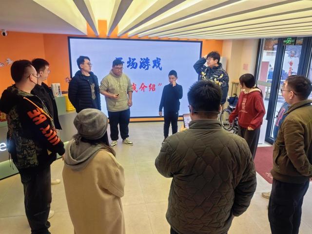 大桥街道康博睦邻中心：一场让青春绽放的话剧之旅