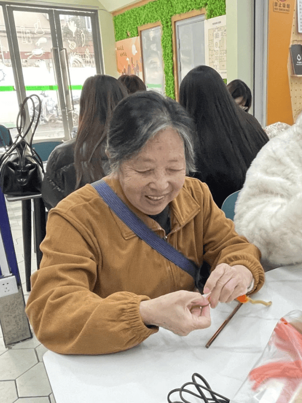 程家桥街道：以数智赋能，为银发生活添彩，解锁银发价值：程家桥街道社区治理与服务创新之路