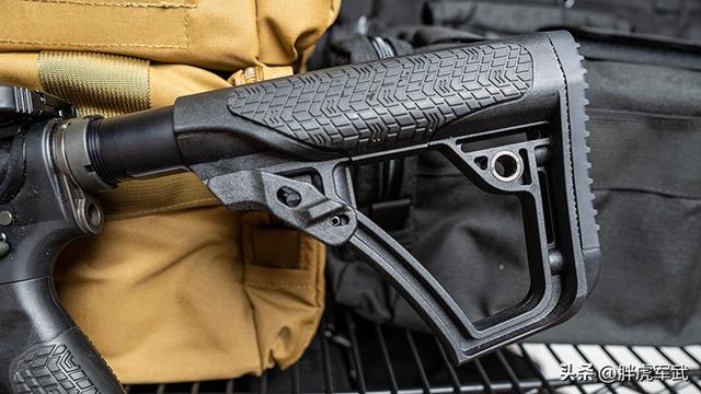 全面解读Daniel Defense M4A1 RIII：优劣并存的优秀枪械，探秘Daniel Defense M4A1 RIII：设计人性化的步枪