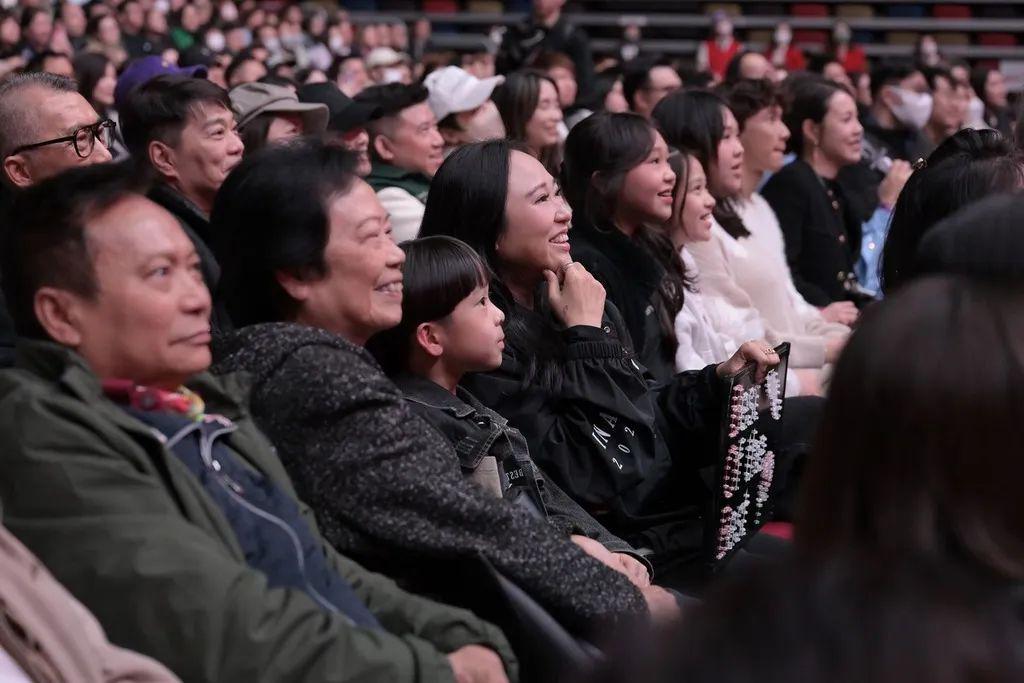 林盛斌红馆最终章嘉宾阵容强大，分享家人趣事暖人心