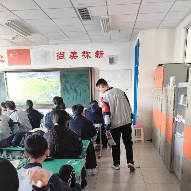 探秘潍坊潍州麓台初中学生会：小身影大担当 潍坊潍州麓台初中学生会：用行动书写校园华章