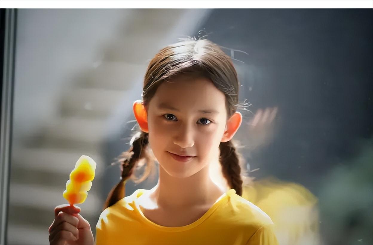 孙莉晒小女儿多妹萌照，星二代成长受关注