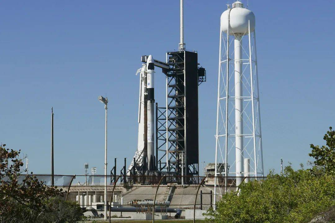3月12日，美国“Crew - 10”发射任务因技术取消，最后一刻技术问题，SpaceX和NASA发射计划搁置