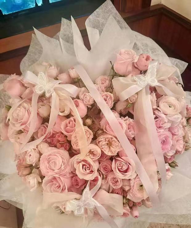 女神节撞上生日，奚梦瑶豪门生活甜似蜜！