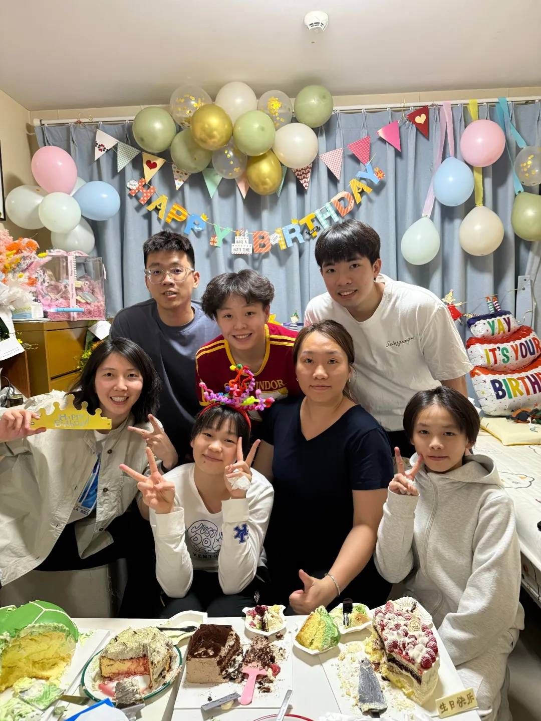 18岁全红婵生日之际，续写跳水传奇新篇章 18岁全红婵生日，赛场传奇再启新程