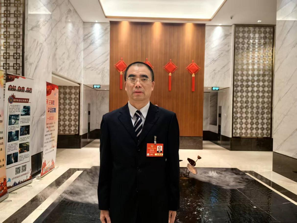 省部共建高校发展：战略布局下的教育强音，推进教育强国，省部共建高校应先行示范