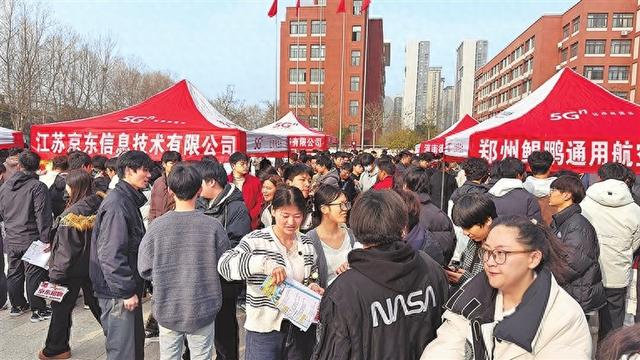 从招生调整看河南技工教育的“舍得”智慧，河南技师学院停招春季生，开启技能教育质量提升新篇