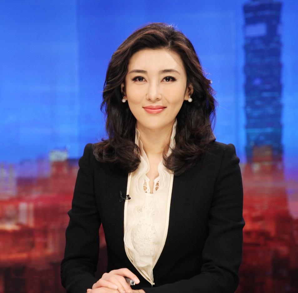 李红：不向命运低头，央视主持的传奇之路