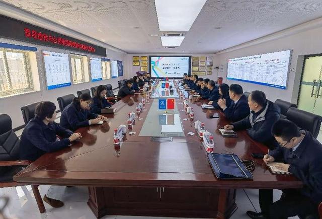 观摩青岛地铁6号线项目，为班组建设管理升级探路