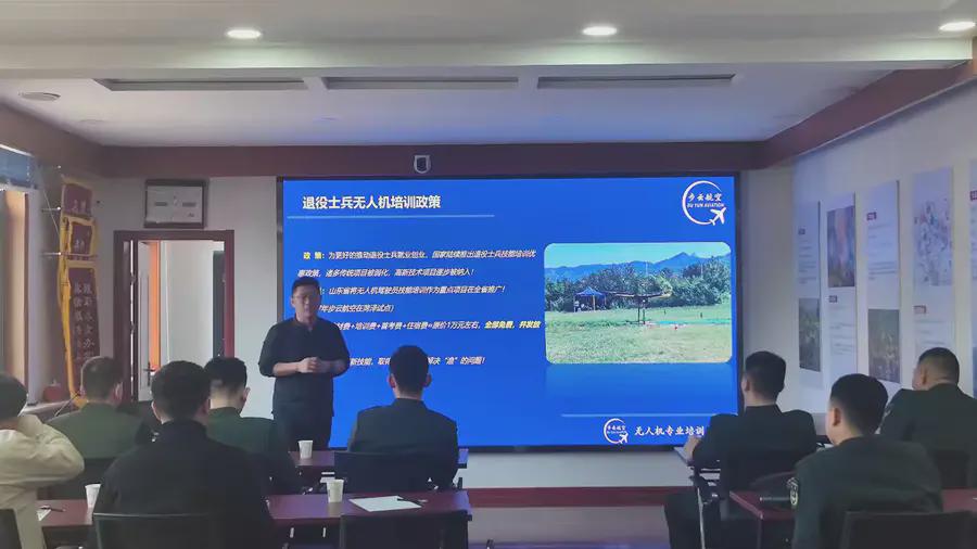 历城区用暖心仪式和培训迎接2025年春季退役士兵返乡 历城区为2025年春季退役士兵举办欢迎仪式与适应性培训