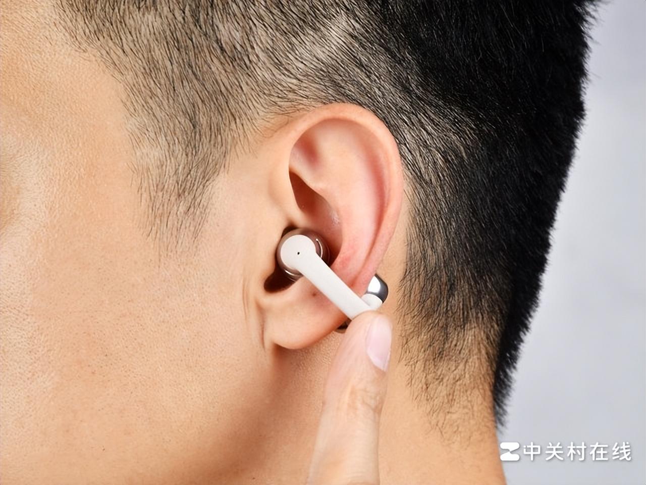 解锁韶音动钛圈OpenDots ONE耳夹式耳机的超长续航魅力，运动新宠！韶音动钛圈OpenDots ONE耳夹式耳机登场