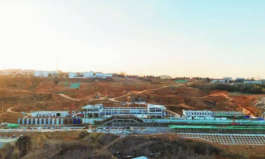 速看！3条高铁建设进展大揭秘，最新消息：3条350公里时速高铁建设大步迈进