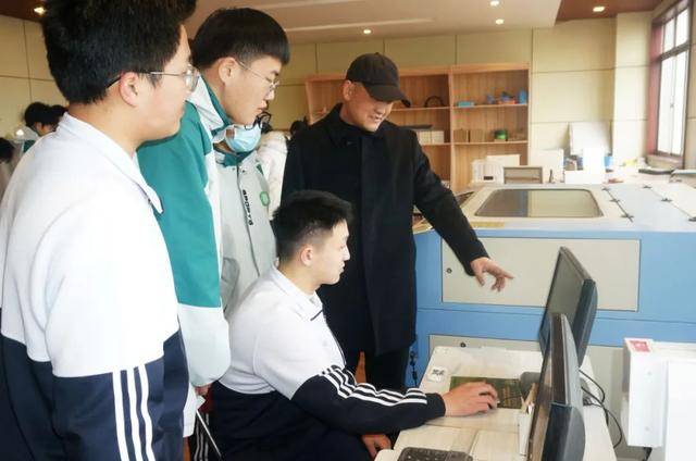 “双减”之下，巩义二高如何为科学教育注入新活力？ 巩义二高：以科技创新教育，在“双减”中做好科学教育加法