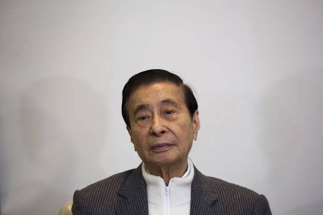 4. 有“四叔”之称的李兆基3月17日安详离世，享年97岁