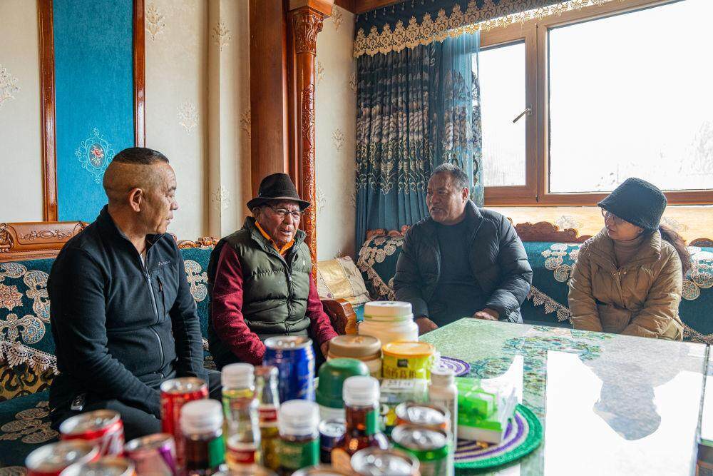 历史巨变：西藏翻身农奴的幸福人生之路，西藏民主改革，让百万农奴拥抱春天的温暖
