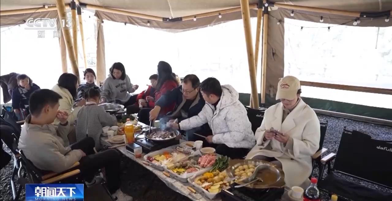 解锁春天：各地独特的消费场景，春景之下，消费新场景的多元绽放