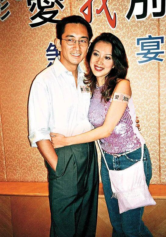 43岁吴启华豪掷百万娶妻，今与旧爱金巧巧同框引回忆！