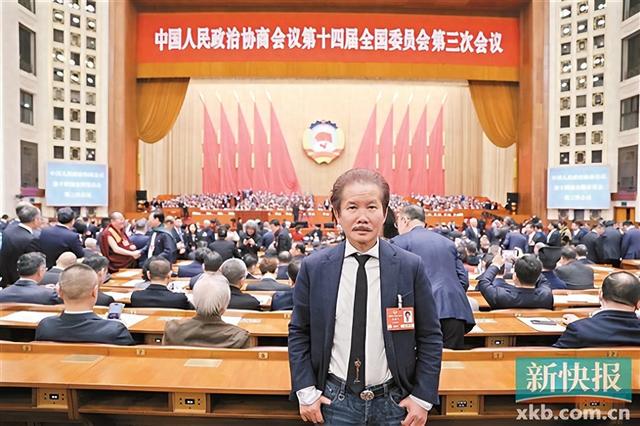 从世界巡展到乡村振兴：许鸿飞雕塑艺术的多元价值与思考，许鸿飞雕塑巡展：架起中外文明交流的桥梁与思考