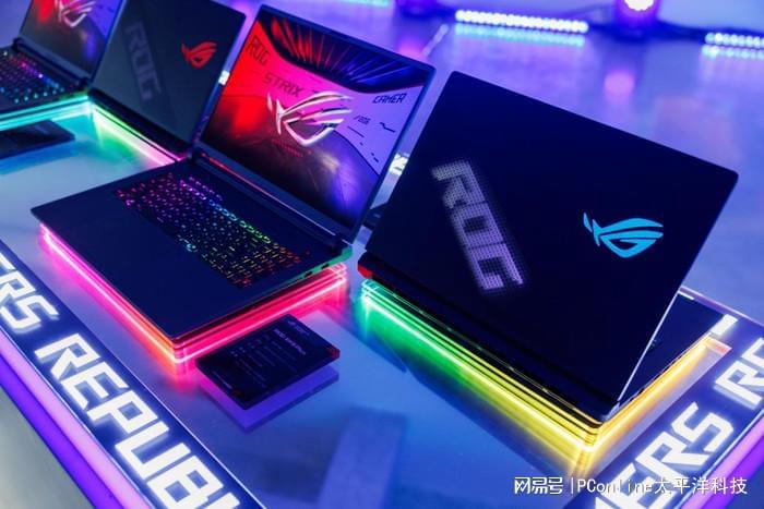 ROG枪神9系列与超竞系列：硬核玩家的终极电竞装备，2025年ROG枪神9系列：电竞本的新王者降临