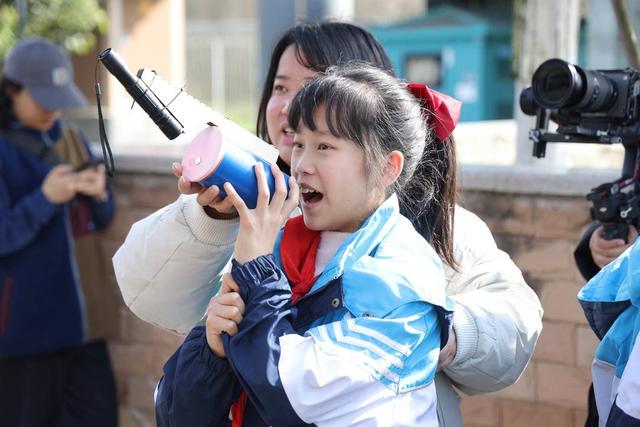 彭州实验小学气象研学游，为防灾减灾知识“充电”