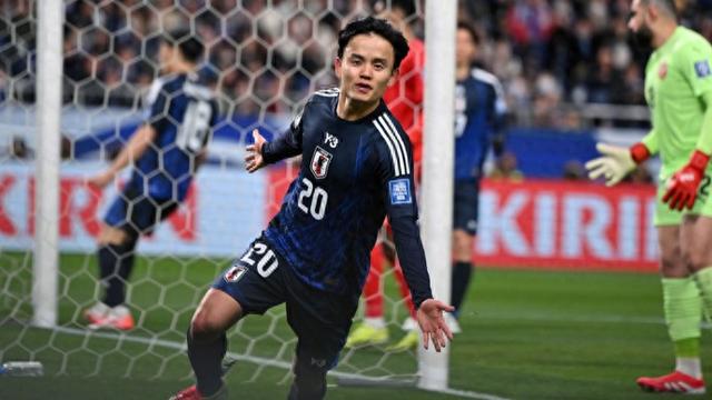 日本队笑傲亚洲，提前进军2026年美加墨世界杯，日本队提前锁定2026世界杯门票，成全球首支非东道主晋级队