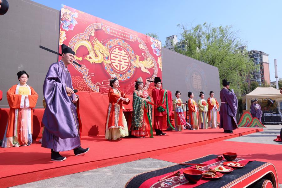 浪漫花朝节，大宁公园新国风集体婚礼惊艳来袭，从约会圣地到爱之殿堂，大宁公园花朝节改写浪漫篇章