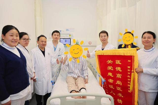 西安红会医院：ECMO护航，23岁车祸青年40天重获新生 车祸全身9处骨折，西安红会医院创新模式助青年重获新生