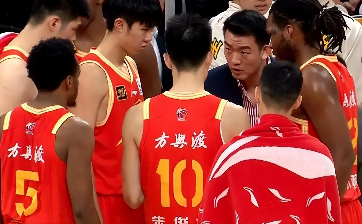 CBA常规赛37轮后积分榜：几家欢喜几家愁 CBA第37轮比赛落幕，各队在积分榜上何去何从？