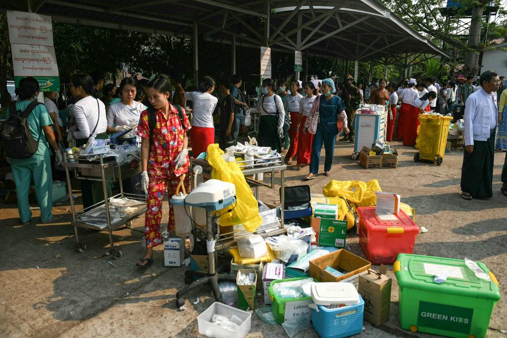 缅甸强震后续：余震不断，救援与援助进行时 缅甸地震：基础设施损毁，民众亟待救助