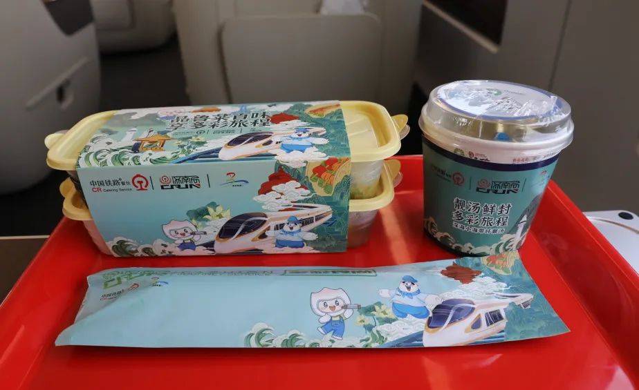 高铁健康饮食攻略：告别高糖高脂，畅享美味旅途