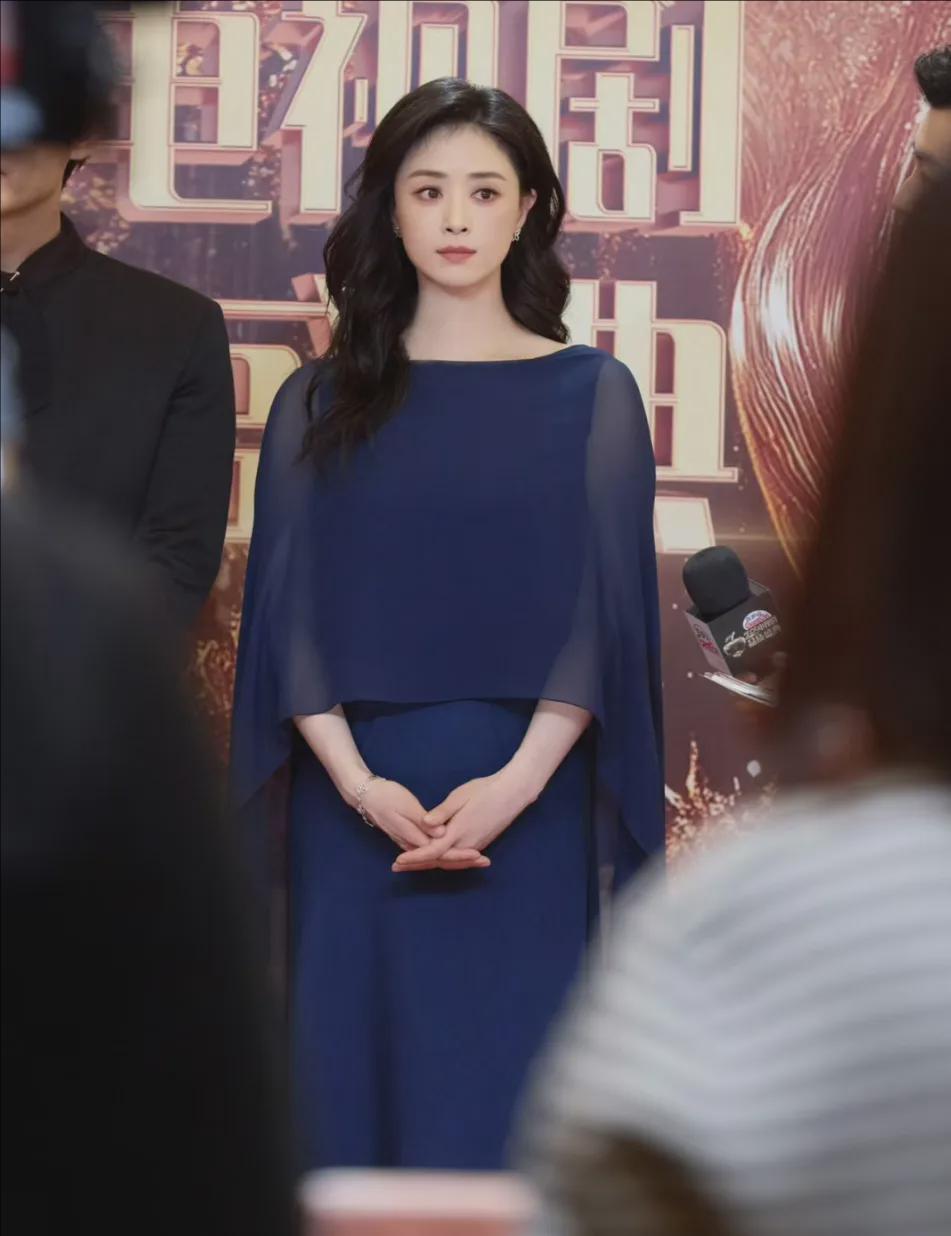 品质盛典红毯：刘亦菲惊艳全场，内娱审美走向何方？，2025 红毯秀：女星风格各异，男星急需“突围”