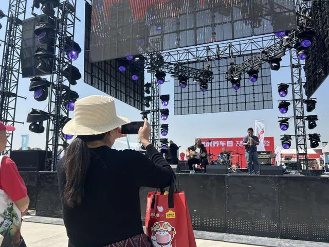 嘉定上赛场：汽车与音乐碰撞出的激情火花