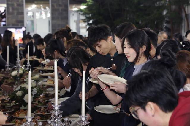 “东北亚长旅号”俄式美食文化课堂，为文旅人才培养添新彩 长春大学旅游学院“东北亚长旅号”俄式美食文化课堂开启美食文化盛宴