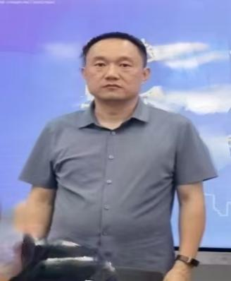 安阳市殷都区原局长路庆峰被敦促投案，奖励线索引关注