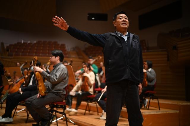 走进第40届“上海之春”：聆听经典，见证音乐梦想腾飞，40届“上海之春”启幕：经典作品焕新，新人新作起航