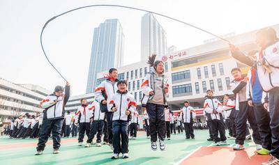 从课间到2小时体育活动：各地学校的积极探索 各地课间改革：让学生尽享运动欢乐
