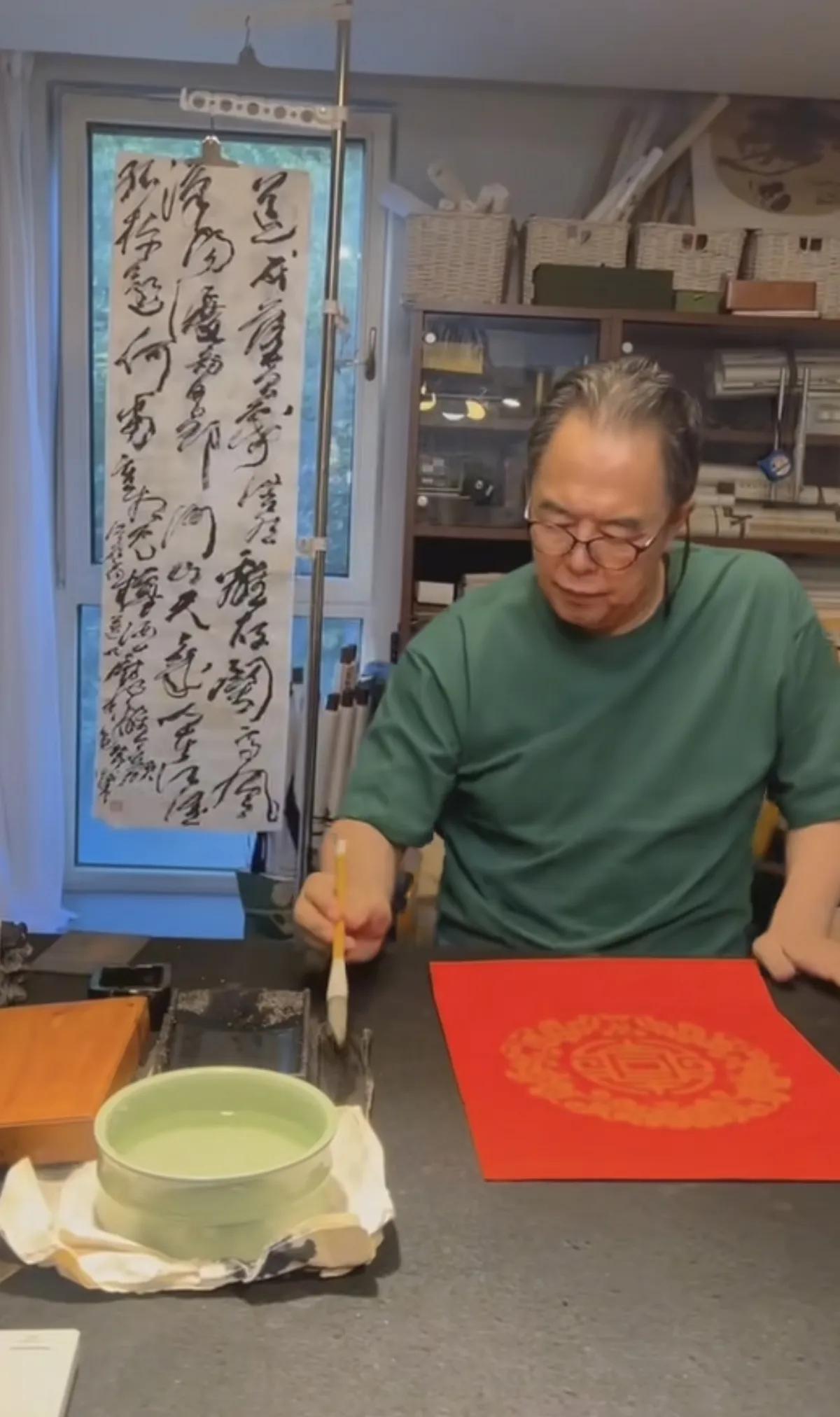 张铁林：娱乐圈到书画界，岁月留下的痕迹