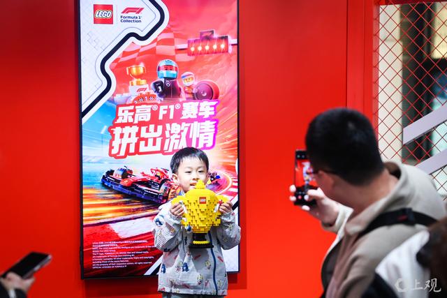 上海世茂广场：乐高F1快闪活动精彩无限 乐高F1快闪活动于上海世茂广场盛大开启