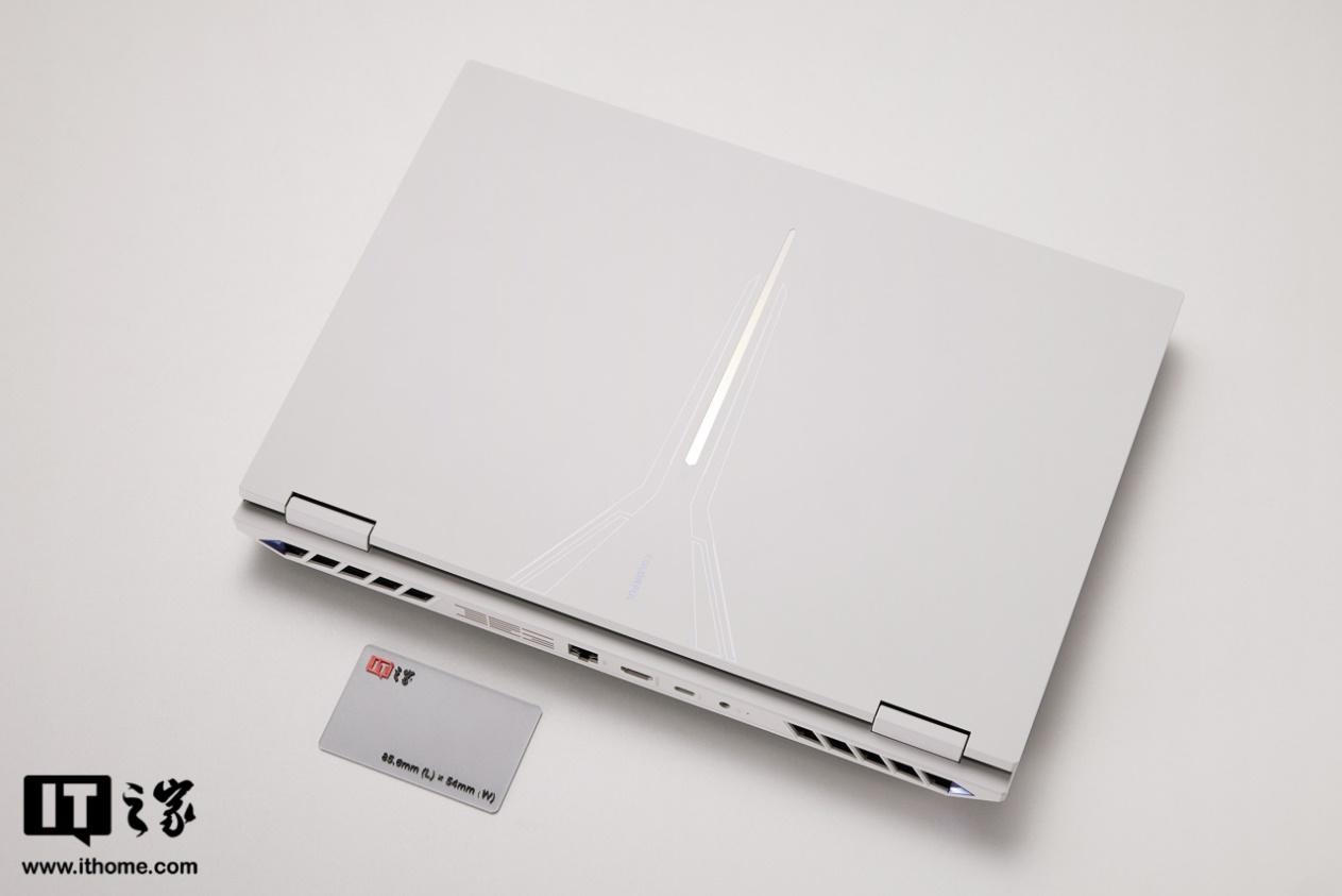 七彩虹隐星 G16 Pro 游戏本，2025 新旗舰登场！ 2025 年，七彩虹隐星 G16 Pro 游戏本惊艳亮相！