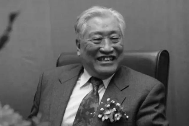 原国家计委副主任房维中辞世，回顾其光辉一生